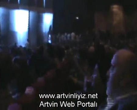 Niyazi Koyuncu-Seni Alan Uşağın Canlı Performans/ artvinliyiz.net
