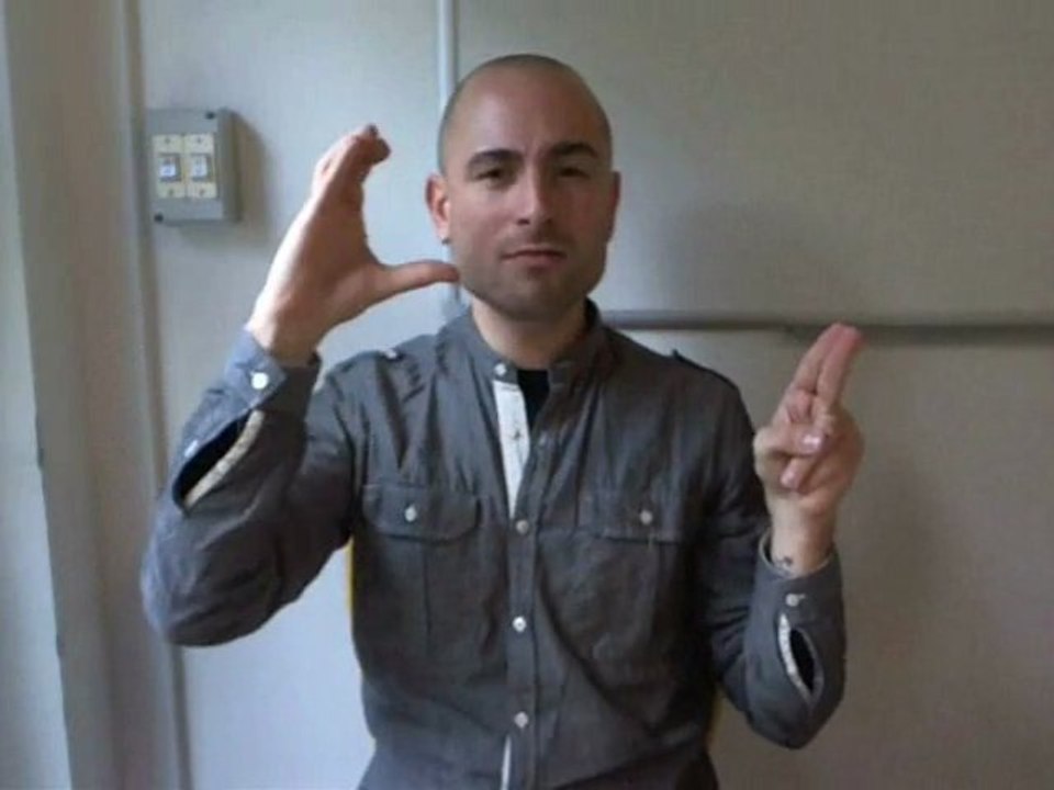 2011/11/26 | Paris - Saint-Eloi (75) : Atelier création des sous genre de Mangas en LSF