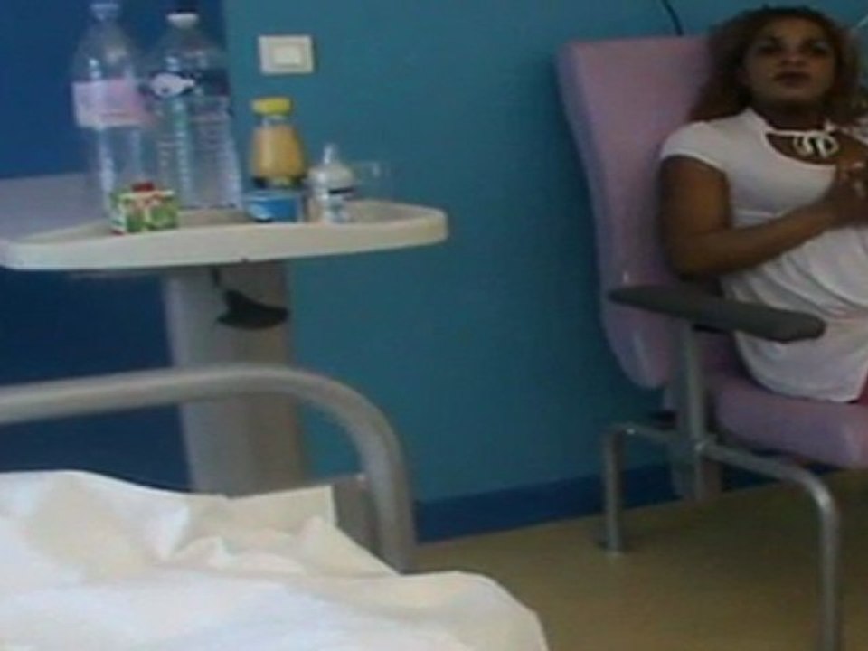 La poetesse Nathy Ebriet remercie tout le personnel de la clinique Ste Thérèse 75017 Paris