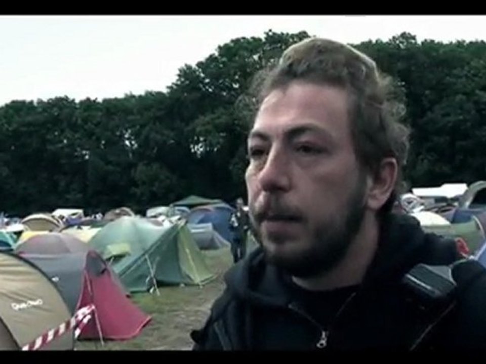 Attention!  Festivités locales