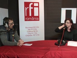 Cine face istorie, cum și în ce scop