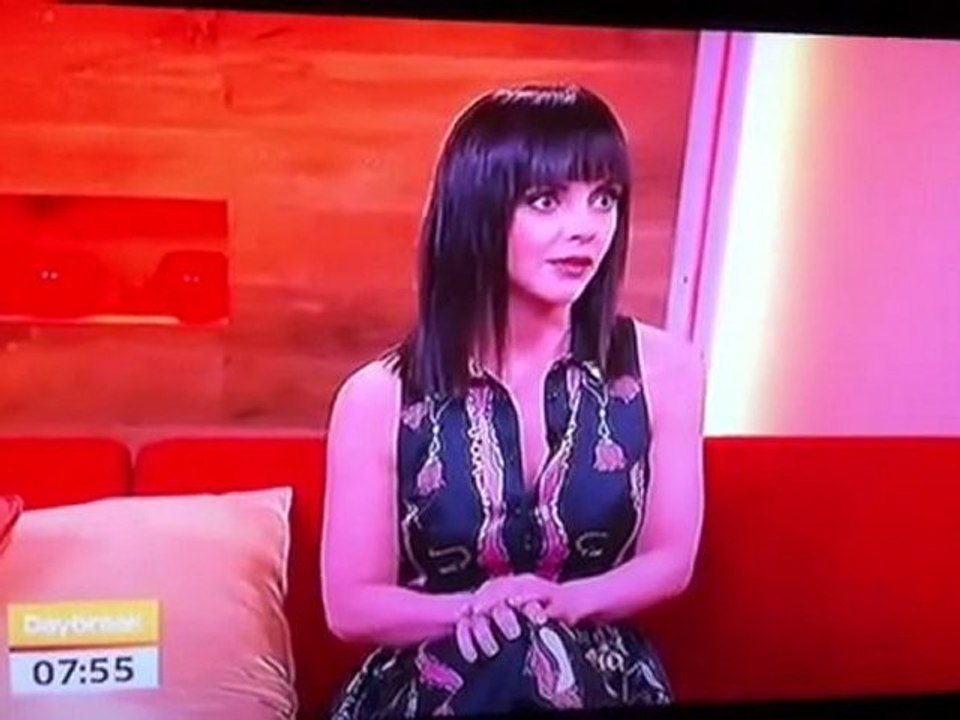 Christina Ricci Talks Robert Pattinson  'Bel Ami' on DayBreak