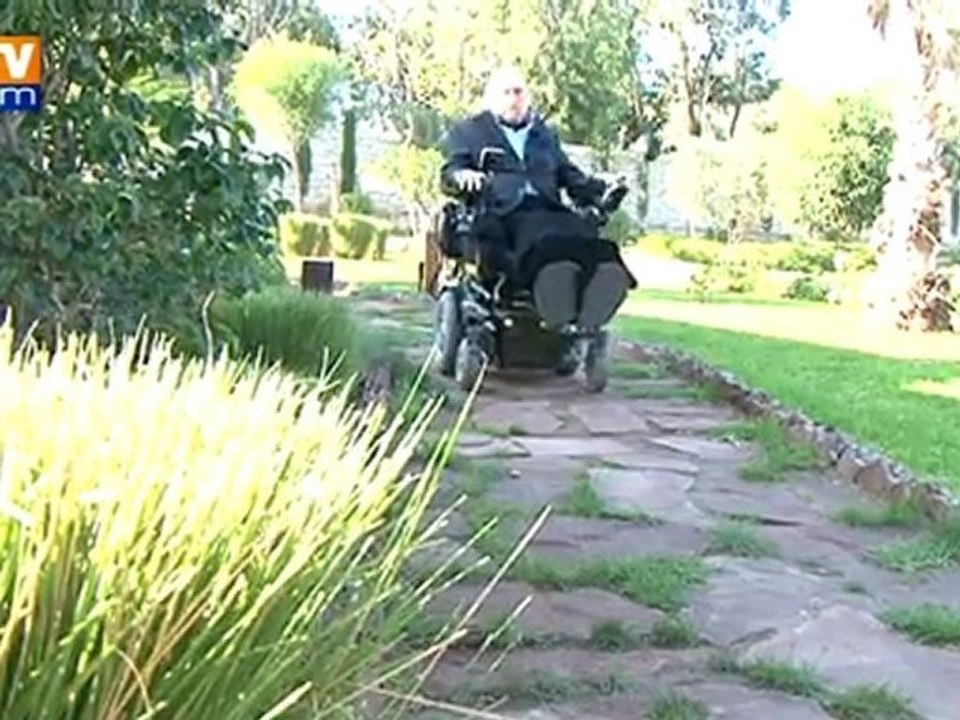 Intouchables : Abdel Sellou sort Tu as changé ma vie, son autobiographie