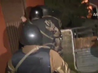 Uyuşturucu satıcılarına sabah baskını