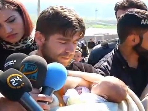 Çadır kentte ikiz bebek mutluluğu