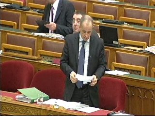 Kulcsár Gergely: A sorozatos ígérgetések ellenére miért nem tesz semmit a minisztérium a Debreceni Húsüzem megmentésének érdekében?