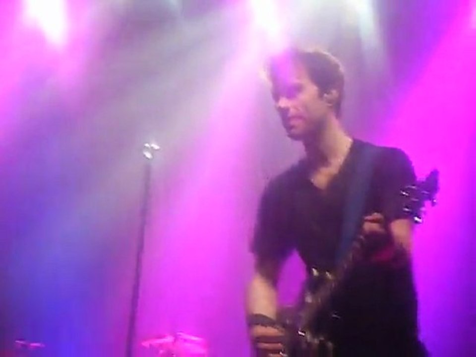 Simple Plan this song saved my life, zenith de Paris
