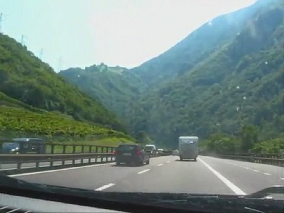 Cát bụi tình xa - Minh Chau (SüdTirol)