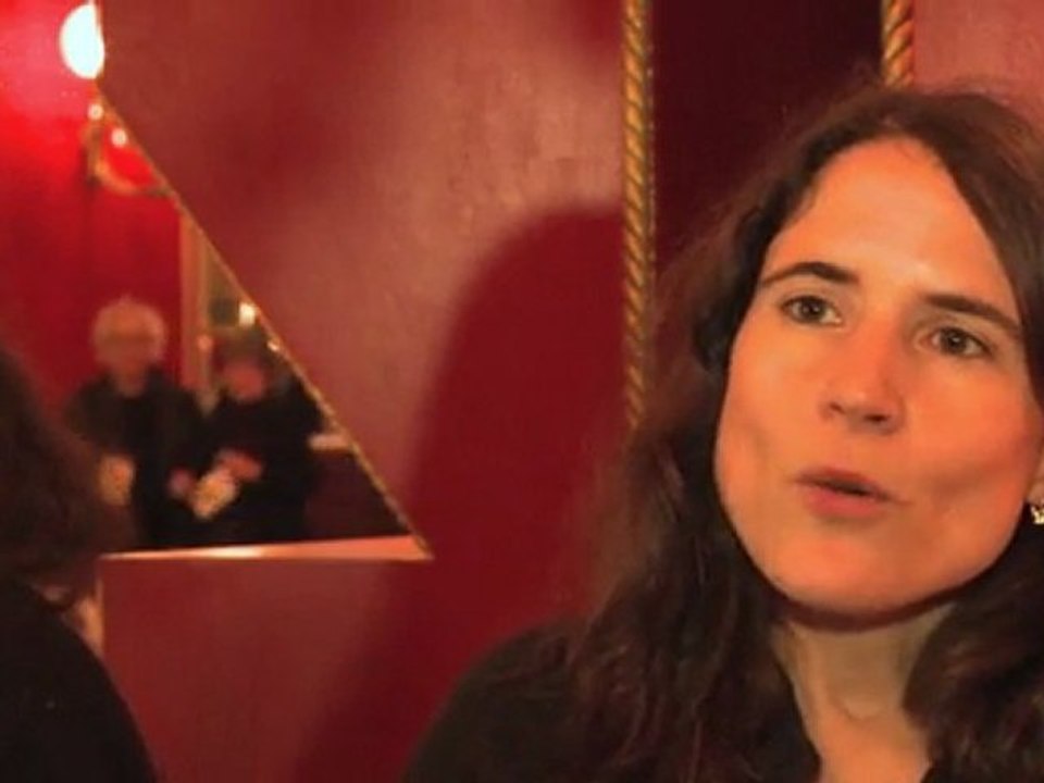 Mazarine Pingeot, professeur de philosophie et écrivaine, soutient François Hollande