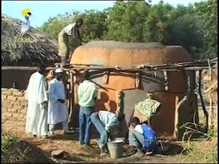 HABITAT TRADITIONNEL DES MOUSBOUM TCHAD SUR TOL