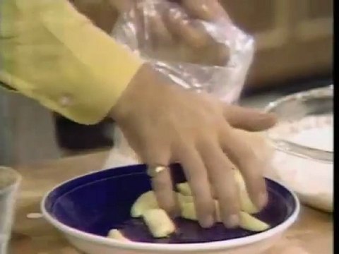 The Galloping Gourmet 「アップルフリッター スイス風」