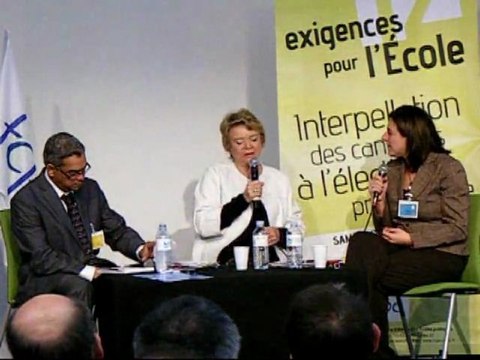 Eva JOLY, interpellée par la FCPE à la Bellevilloise à Paris