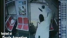 PSYCHOPATA ATAKUJE