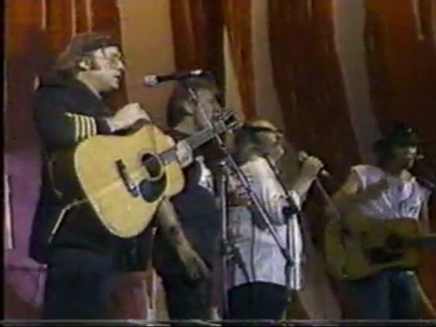 ⁣[CONCERT] - Neil Young & Crosby, Stills, Nash - Only Love & Cost of Freedom - Live Aid 85