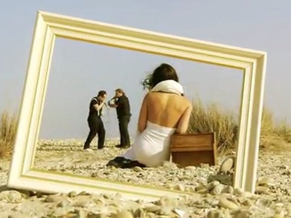Miss White & the Drunken Piano - Clip: So is the sea (2010)