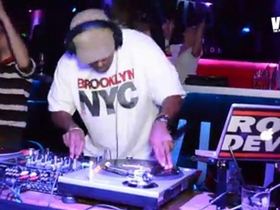 VibezClub TV: DJ Rondevu Live [02.12.2011]