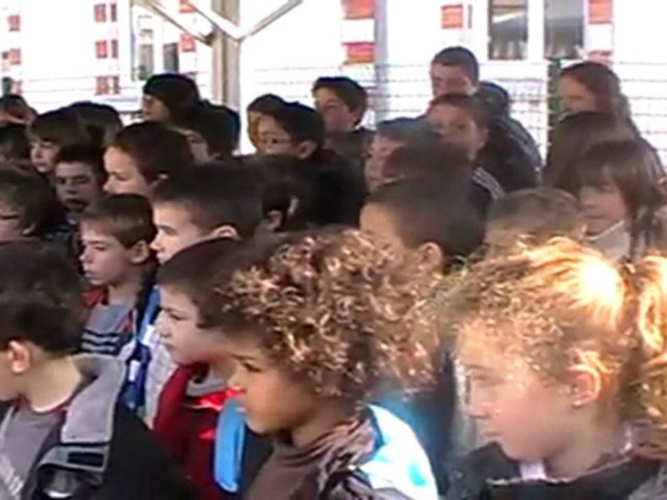 VESOUL : EN MEMOIRE DES VICTIMES DE LA CITE SCOLAIRE OZAR HATHORA DE TOULOUSE
