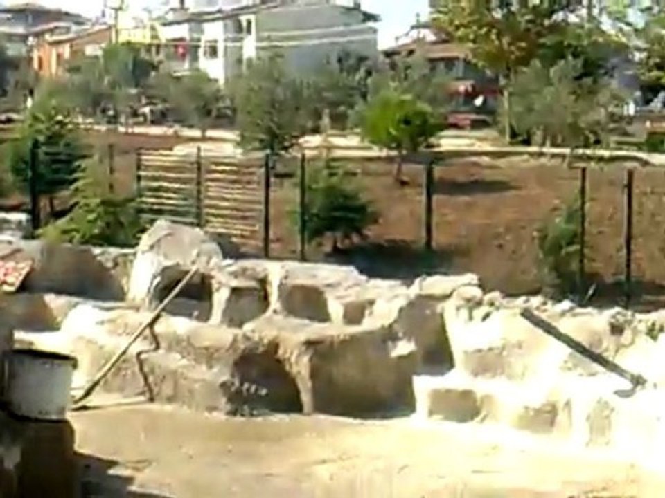 yapay kaya şelale nasıl yapılır.yapay havuzun yapılışı,portatif havuz,fiskiyeli havuz,şelale ,