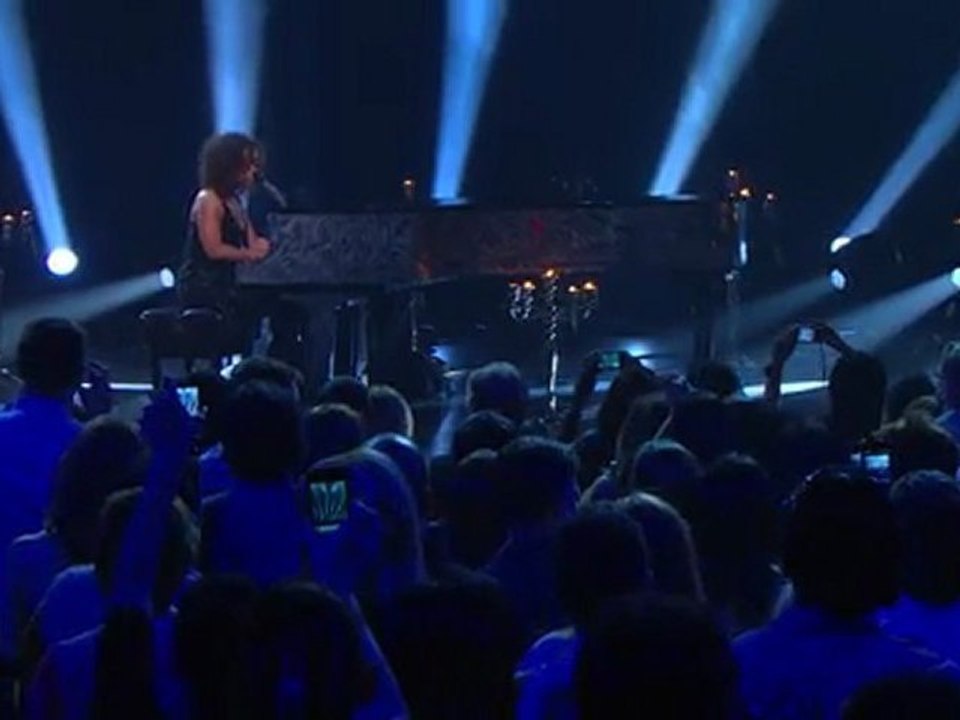 Alicia Keys - Empire State Of Mind (Part II) Broken Down (Piano & I: AOL Sessions 1)