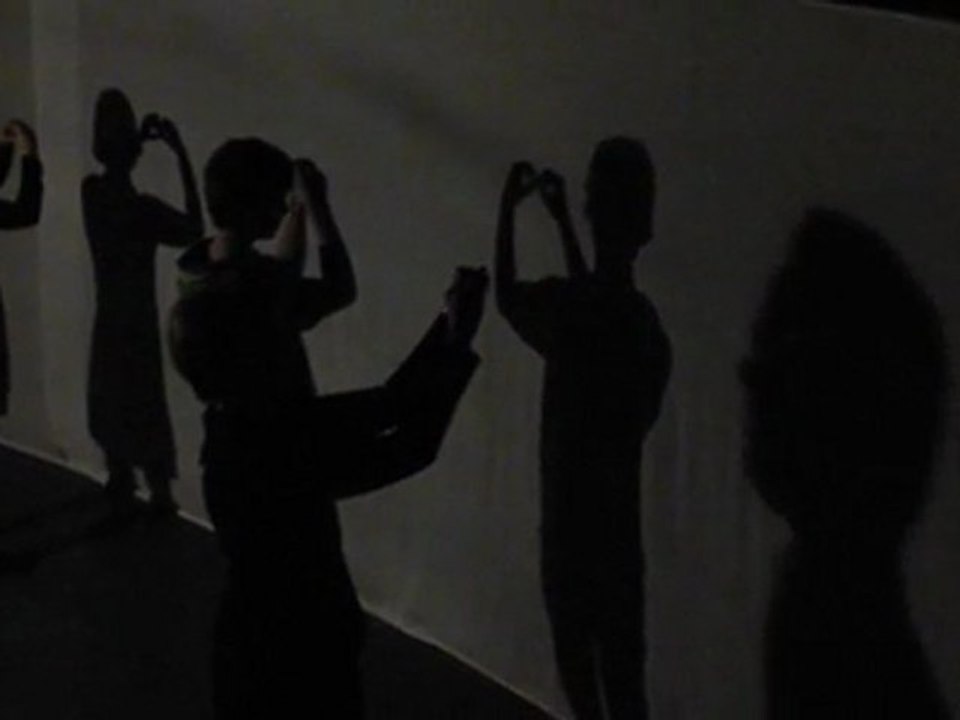 Atelier ombres chinoises lors des Libertés de séjour du Channel