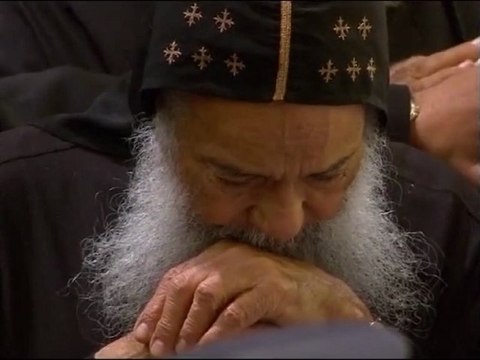 Funérailles tragiques du patriarche copte d'Egypte (Le Monde)