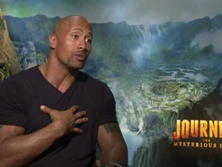 JOURNEY2: THE MYSTERIOUS ISLAND - ΣΥΝΕΝΤΕΥΞΗ ΑΠΟ ΤΟΝ DWAYNE JOHNSON (HANK)