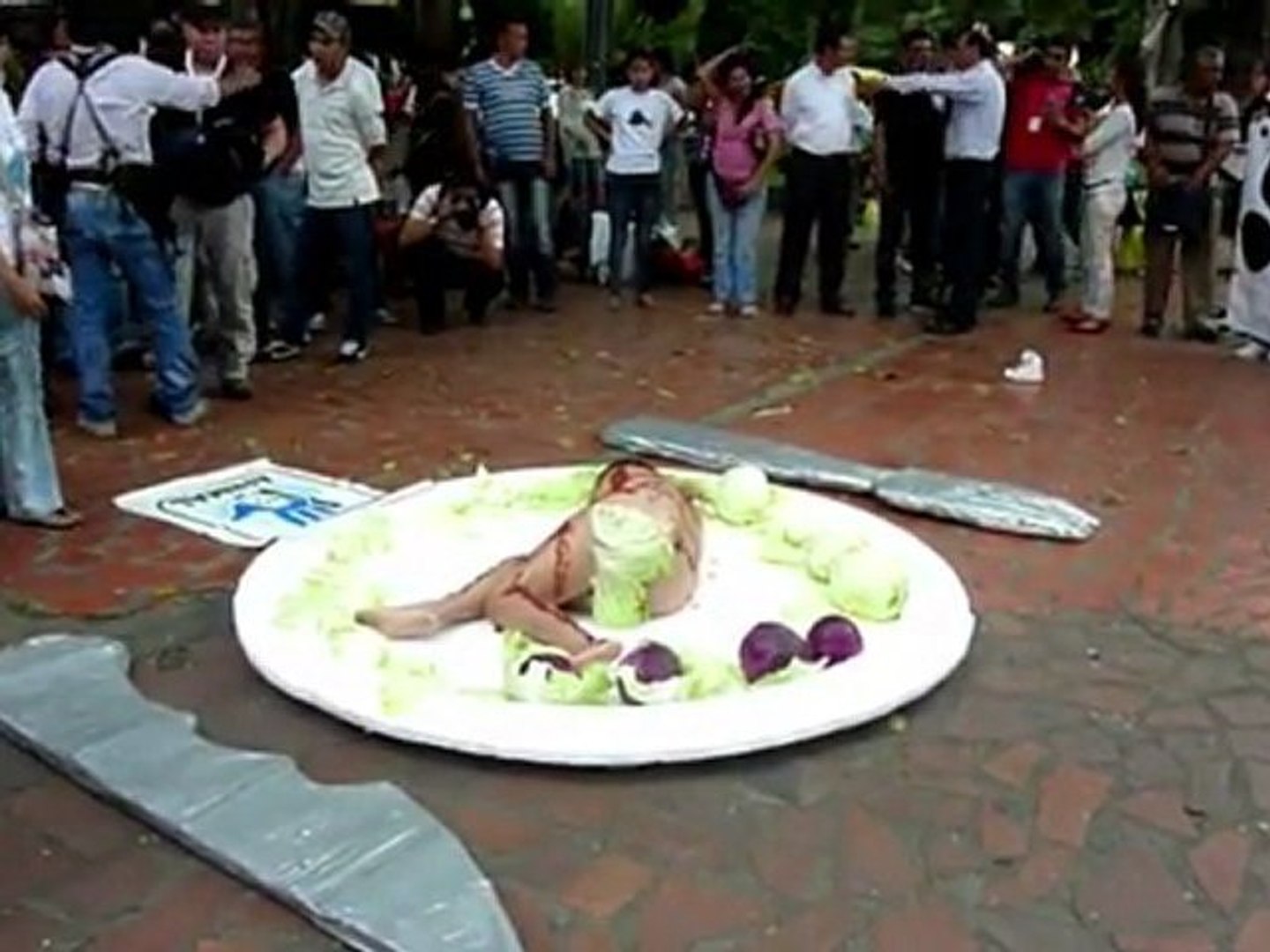 A gente não quer só comida