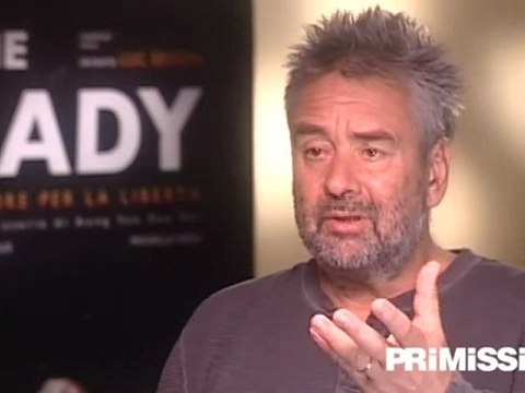 Intervista a Luc Besson per il film The Lady sulla vita di Aung San Suu Kyi - Primissima.it