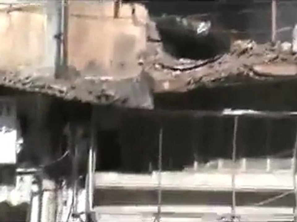 فري برس حمص قصف عنيف على الخالدية  واحتراق البيوت20 3 2012 ج4