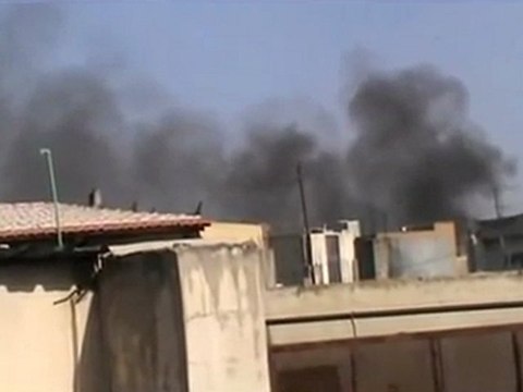 فري برس حمص قصف عنيف على الخالدية واحتراق البيوت20 3 2012 ج1