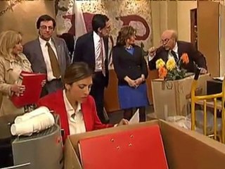 TV3 - Polònia - Recentralització de la Generalitat