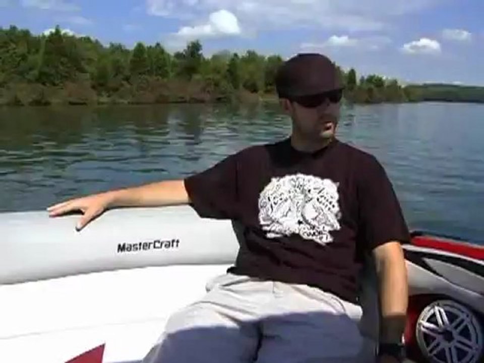 MasterCraft X2 Pickle Fork Bow video Dailymotion