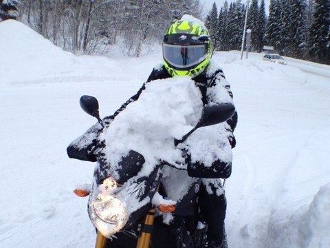 CRAZY ROAD TRIP MOTO EN LAPONIE 2/2 ( VIDEO OFFICIELLE MOTO JOURNAL )