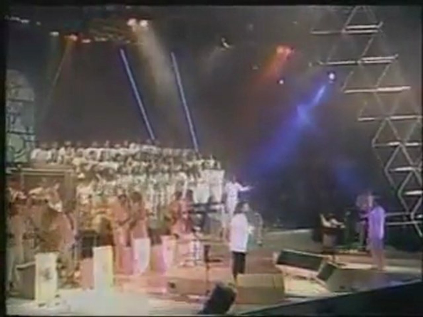 Roberto Carlos - Jesus Cristo (12-12) - YouTube - en Chile 1994