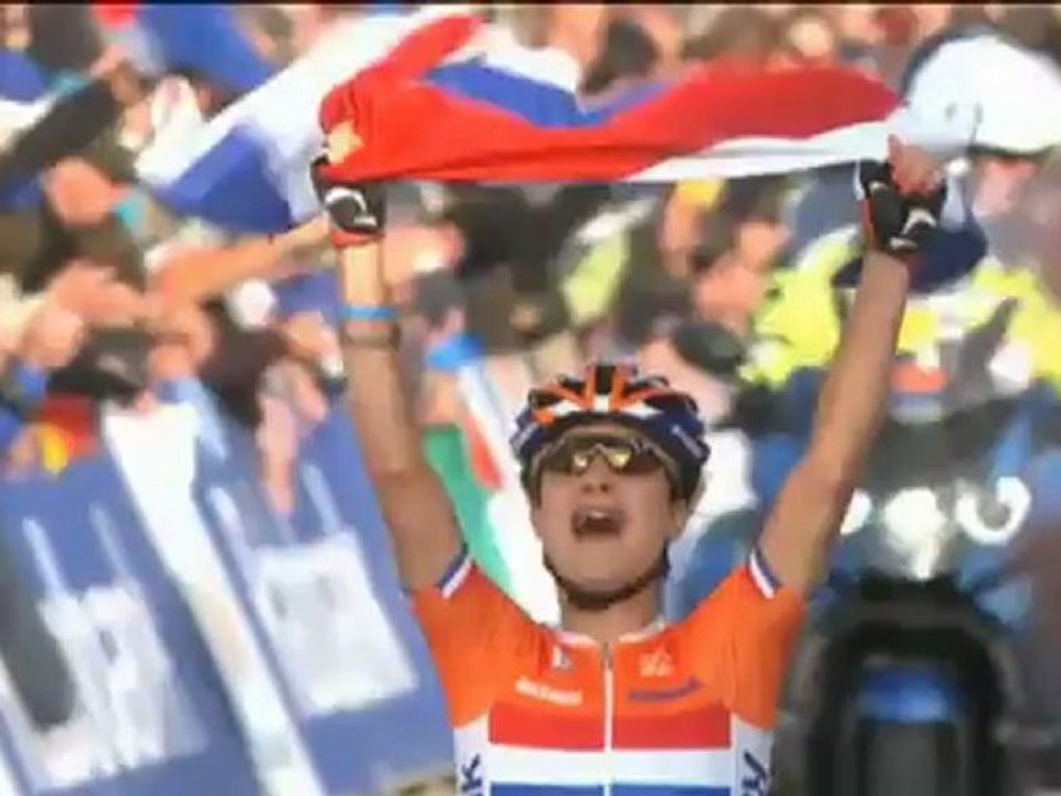 Rad-WM: Vos entgeht Massensturz und krönt Traumsaison