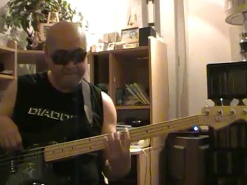 Thriller Michael Jackson basscover Bob Roha