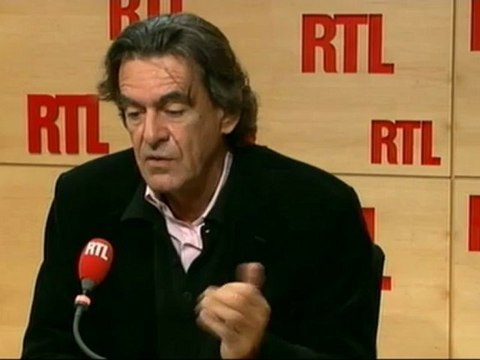 Luc Ferry, favorable à l'adoption pour les couples homosexuels, était l'invité de RTL