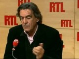 Luc Ferry, favorable à l'adoption pour les couples homosexuels, était l'invité de RTL