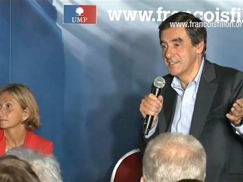 François Fillon répond aux questions des militants de la Vienne