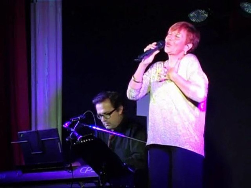 Delphine Mailland interprète "La vie en rose"