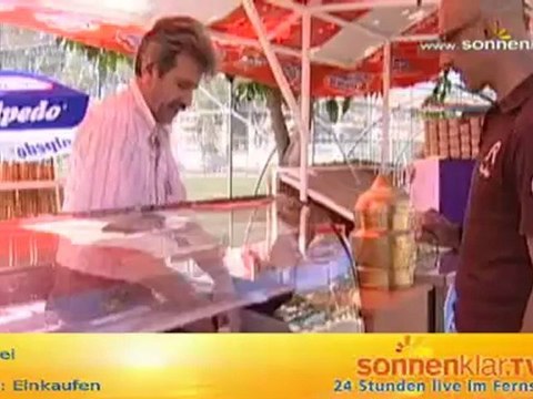 Tipp Einkaufen und Eis essen vor Pine House O-Ton