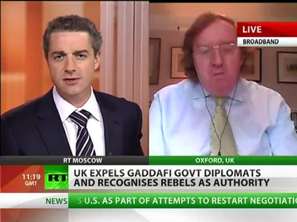 UK releases $150 mln for Libya rebels, expels Gaddafi diplomats