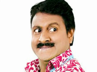 Actor Vijay Patkar's Avatar As A Bollywood Director! - Marathi News