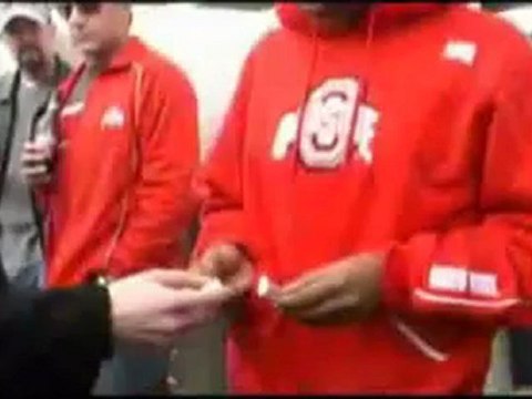 Sleeping Queen by Dan Hauss (DVD) - Magic Trick