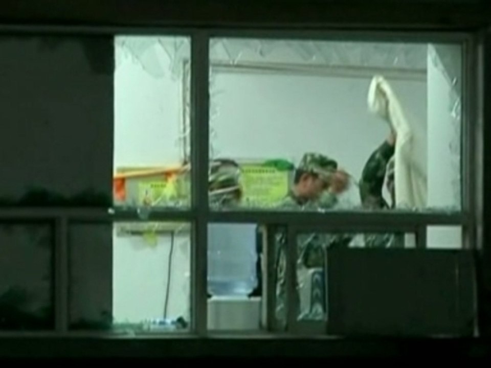 Foxconn plant closed in China after workers brawl