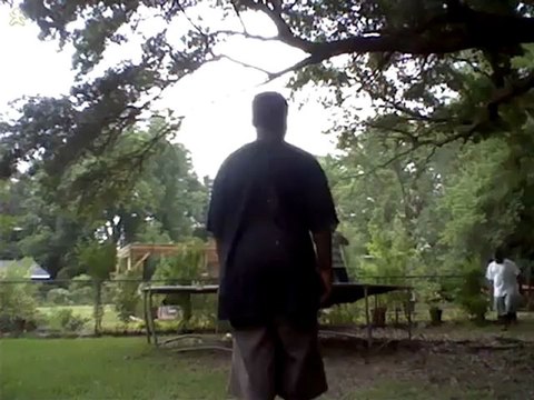 funny backflips .... lost balance then fall off trampoline [SaveYouTube.com]