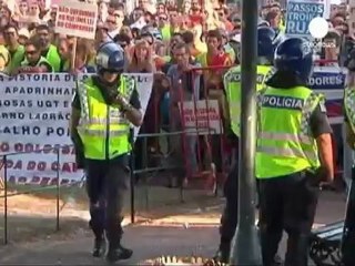 La presión popular echa para atrás la última reforma...