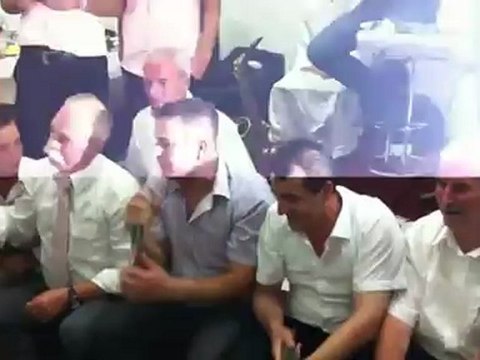 Afrim Uka Zoti i shpis tu rrit nera -