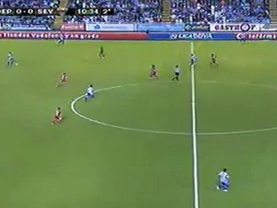Remate de cabeza de Negredo que detiene Aranzubia