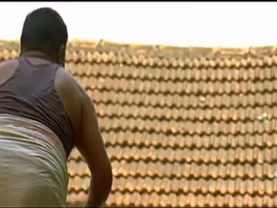 Azhiyilae - Dhaam Dhoom Ayngaran HD